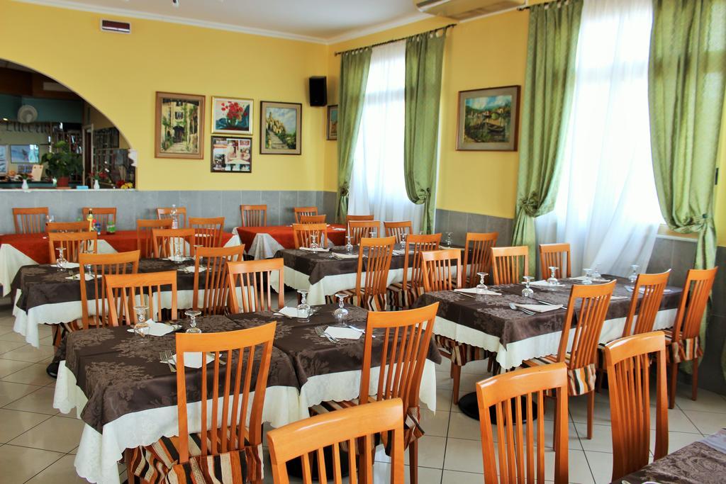 Hotel Lucerna Arma di Taggia Zewnętrze zdjęcie