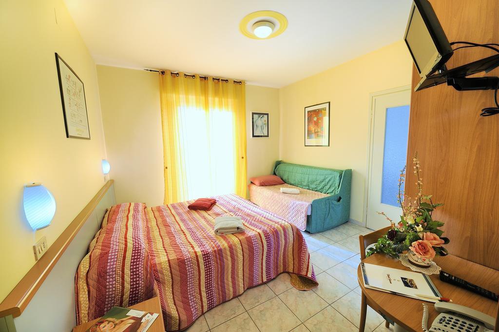 Hotel Lucerna Arma di Taggia Zewnętrze zdjęcie